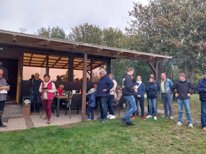 Zeremonien m�ssen auch sein in Dranske!
